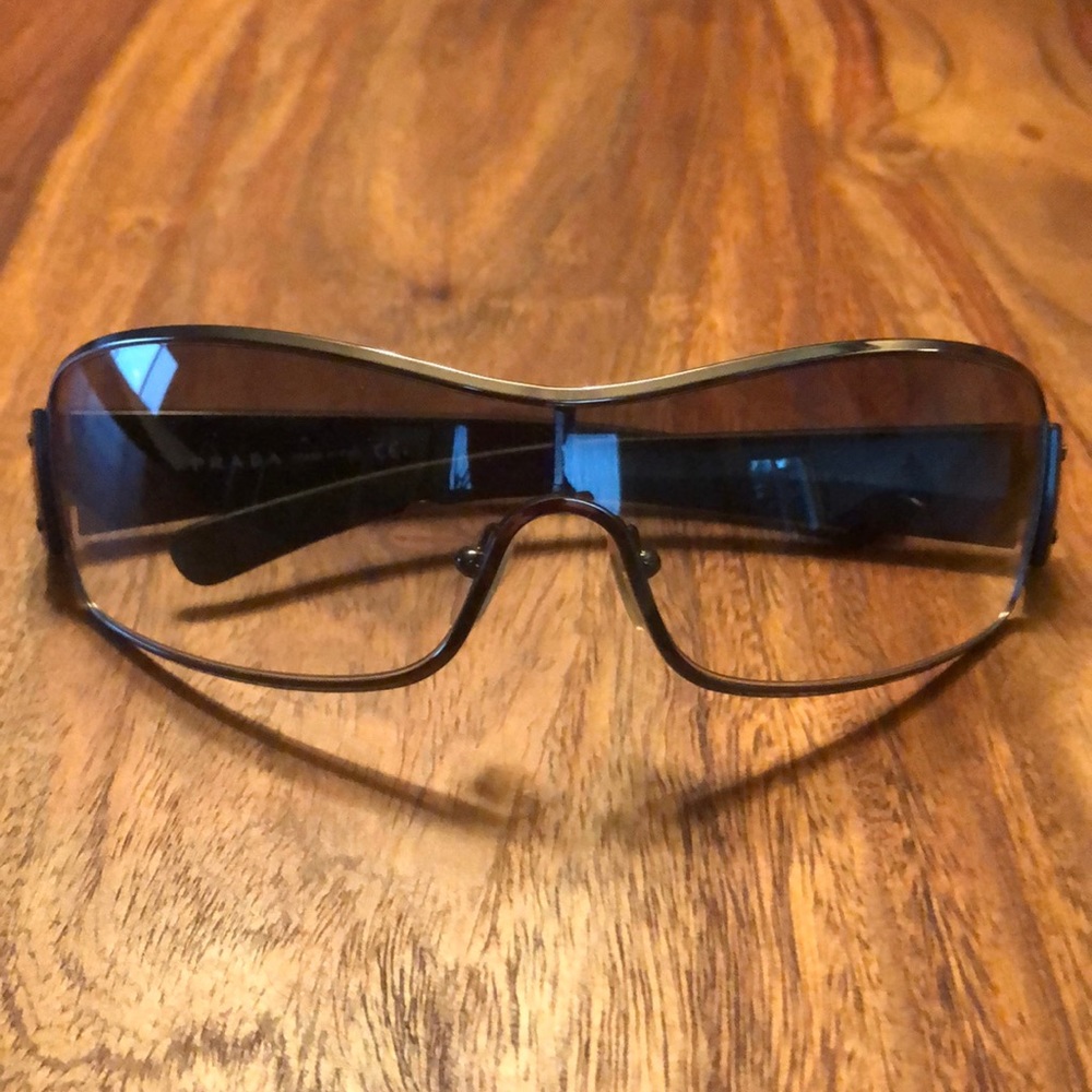 Prada Sunglasses SpS 52E 5AV-5D1 125